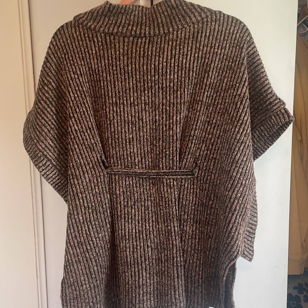 NEW pullover poncho - Picture 2 of 4